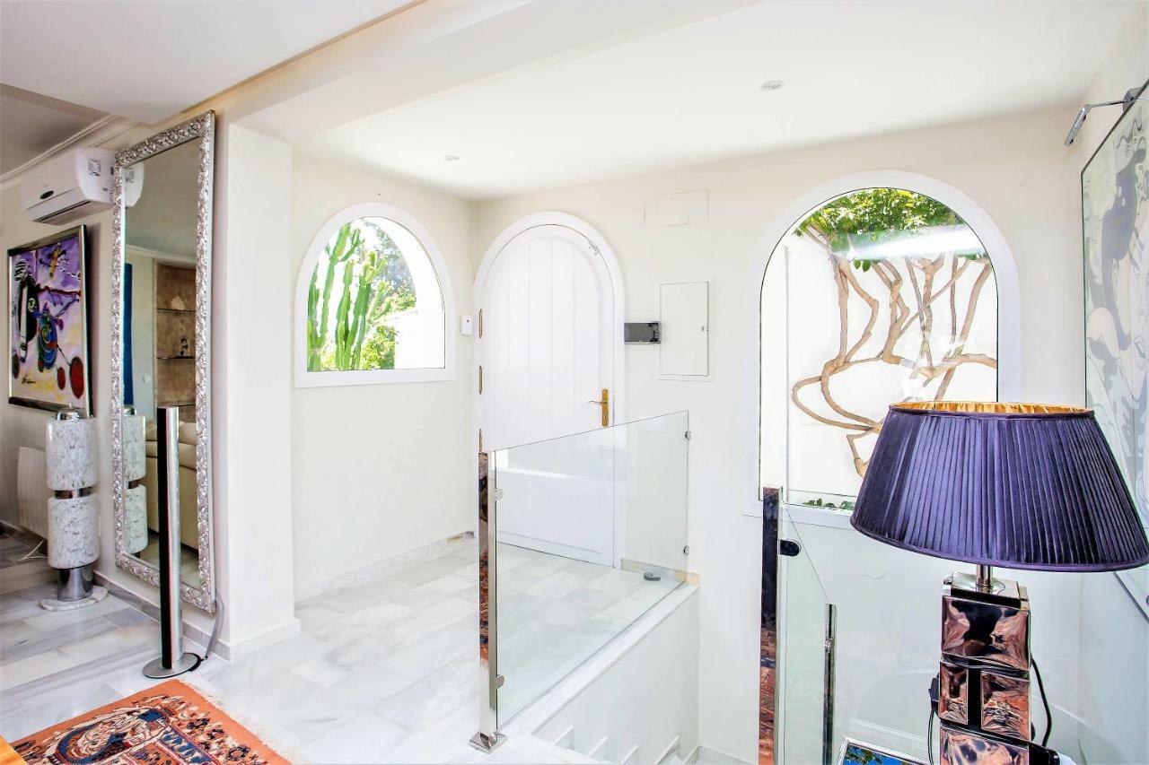 Luxury Villa With Swimming Pool And Jacuzzi Marbella Exterior foto