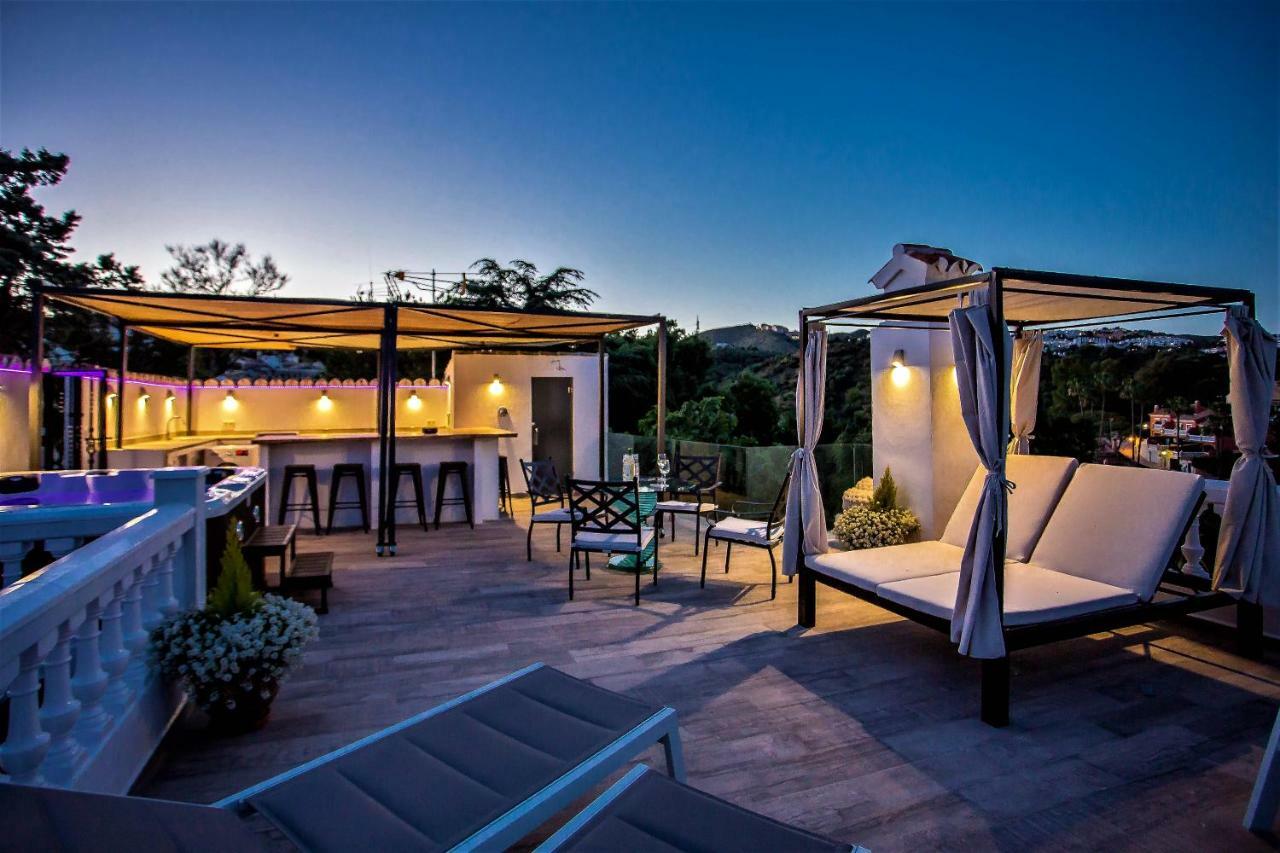 Luxury Villa With Swimming Pool And Jacuzzi Marbella Exterior foto